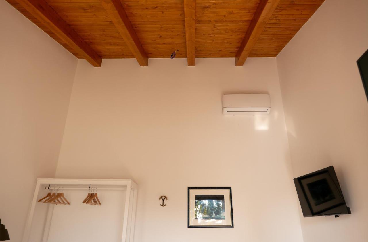 Agriturismo Casa Chiara Latina Eksteriør bilde