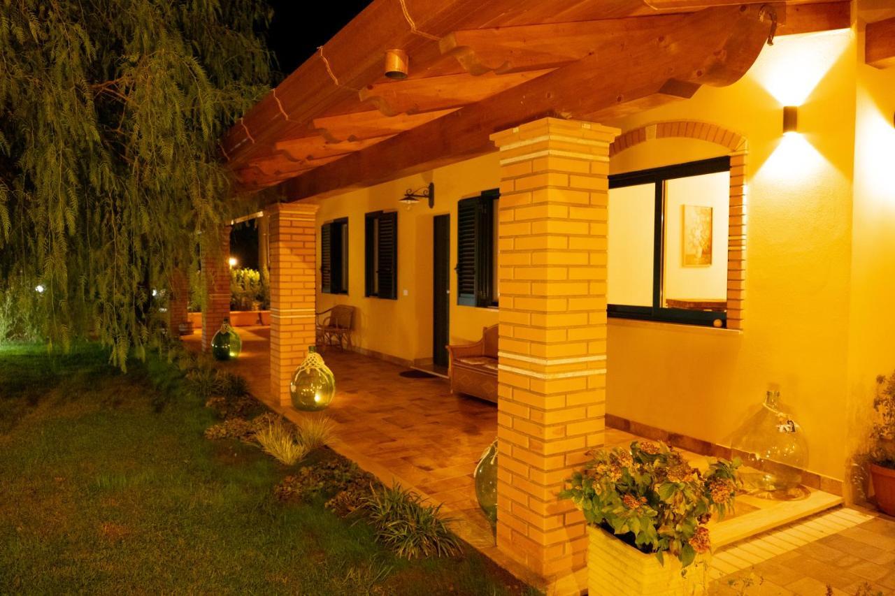 Agriturismo Casa Chiara Latina Eksteriør bilde