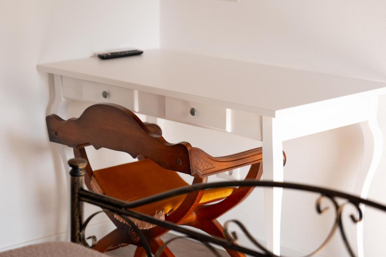 Agriturismo Casa Chiara Latina Eksteriør bilde
