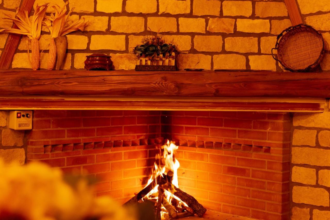 Agriturismo Casa Chiara Latina Eksteriør bilde