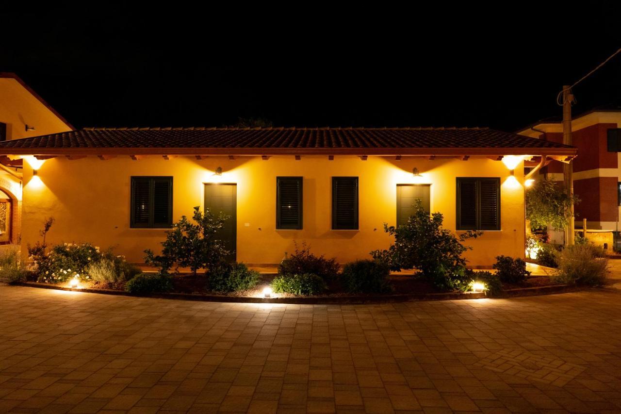 Agriturismo Casa Chiara Latina Eksteriør bilde